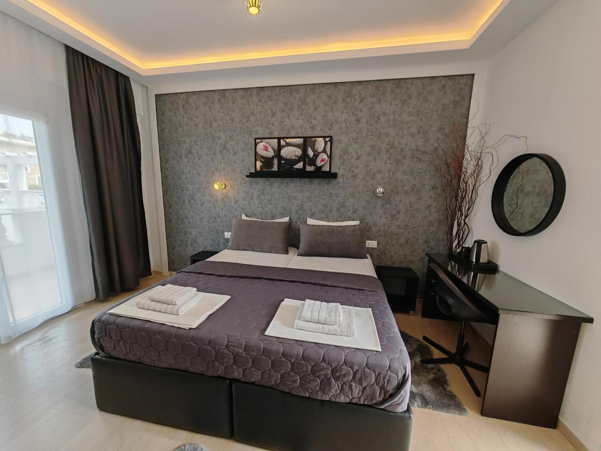 Hotel Valerios กริโอปียี ภายนอก รูปภาพ